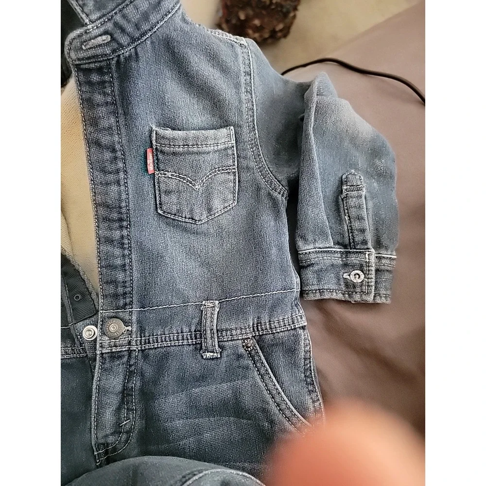 Levis this rare